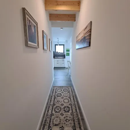 Louise Apartment